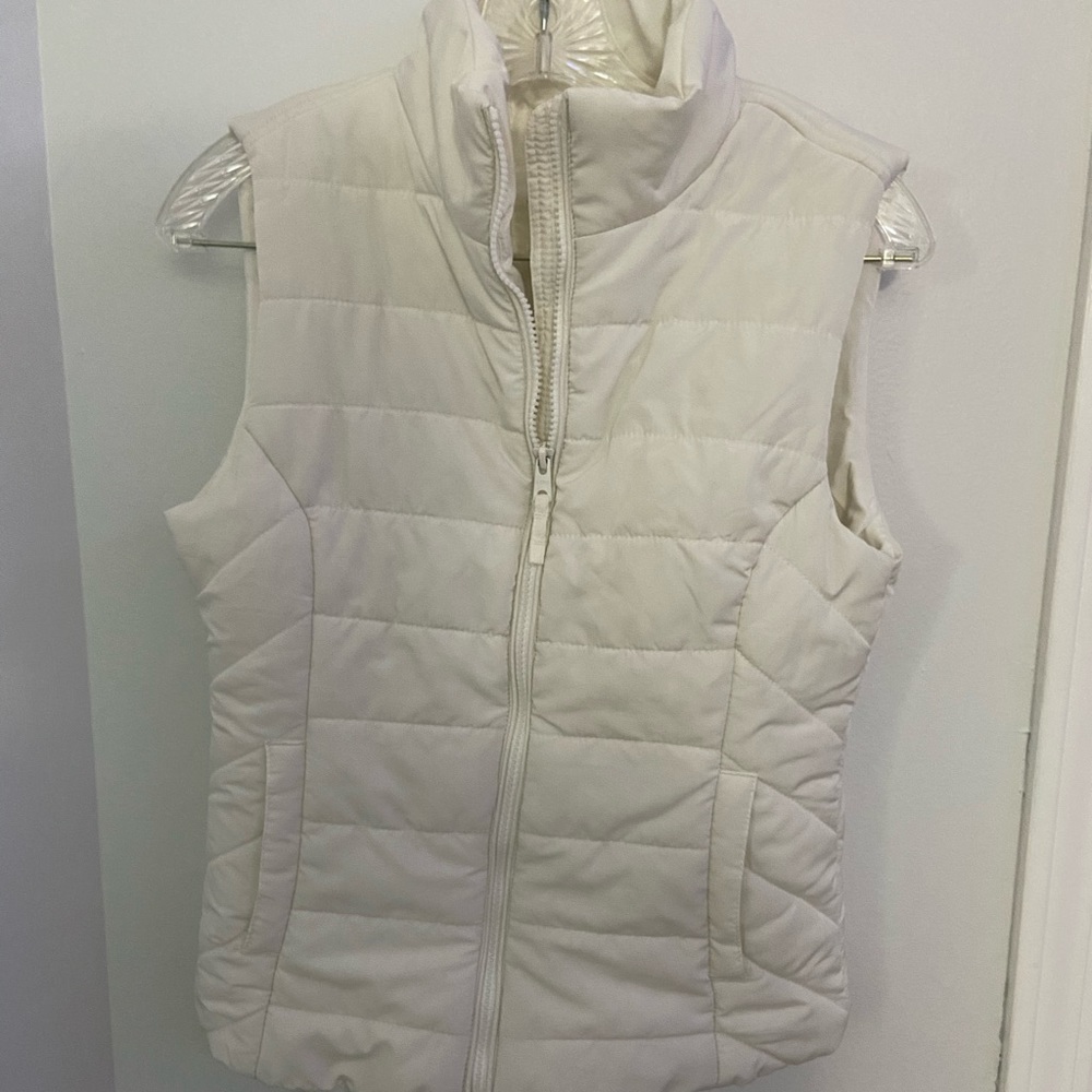 Aeropostale vest